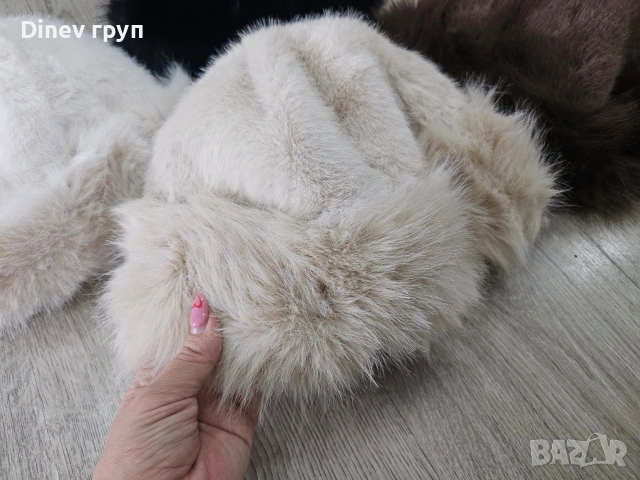 Дамски пухени шапки 