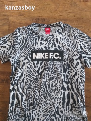 nike - страхотна мъжка тениска , снимка 4 - Тениски - 41717484