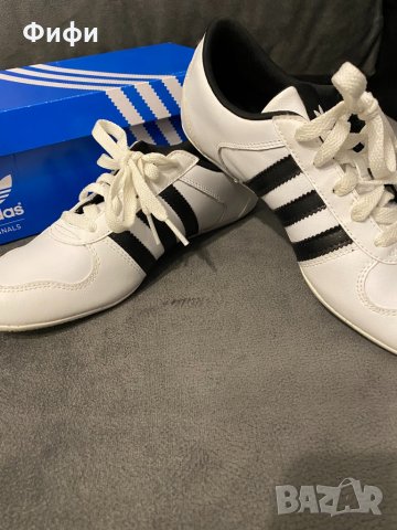 Дамски маратонки ADIDAS, снимка 4 - Маратонки - 34762139