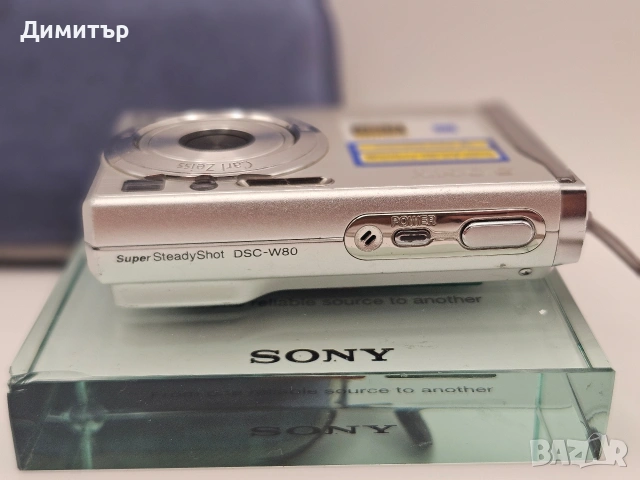 Sony dsc-w80 дигитален фотоапарат digital photo camera , снимка 2 - Фотоапарати - 53364357