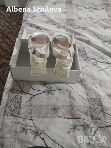 Разменям сребристи и черни нови обувки , снимка 4 - Дамски ежедневни обувки - 53422939