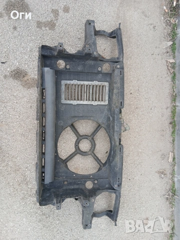 Маска за фарове и радиатор от Фолксваген Голф 3