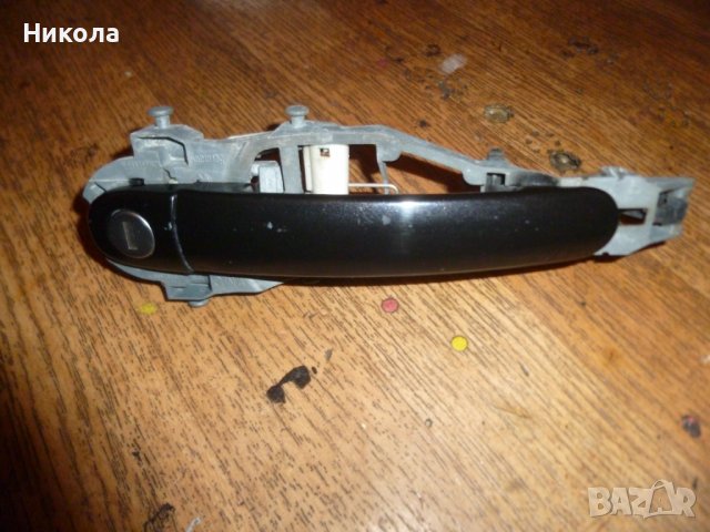 Предна лява дръжка за Голф 5, снимка 2 - Части - 39462551