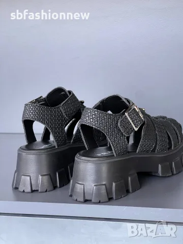 38 номер НАЛИЧНИ сандали Prada, снимка 5 - Сандали - 55851256