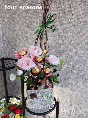 Цветя и бонбони Фереро Роше , снимка 3 - Декорация за дома - 44597595