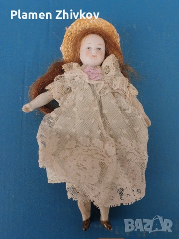 Стара кукла произведена в Германия 