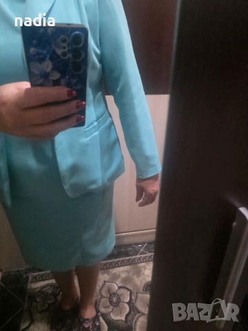 Дамски костюми ,шити по поръчка,имам различни цветове,