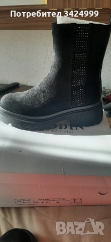 Дамски боти чисто нови 