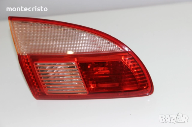 Вътрешен ляв стоп Toyota Avensis T22 комби T220 (2000-2003г.) ляв стоп заден капак Тойота Авенсис, снимка 2 - Части - 52110797