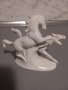 Порцеланова статуетка на диви коне, снимка 3