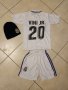 Винисиус Реал Мадрид Шапка + Тениска и шорти 2023 Комплект Детско до 16г, снимка 1 - Футбол - 38686737