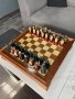 Уникален порцеланов шах, снимка 1 - Шах и табла - 42279526