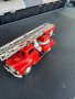 Ретро детска играчка-пожарна стълба с пожарникари, снимка 2