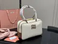 Miu Miu Beau дамска чанта от естествена кожа, снимка 1