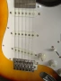 Електрическа китара с кабел и тремоло, снимка 4