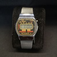 Ретро електронен часовник Q&Q , снимка 2 - Антикварни и старинни предмети - 41630119
