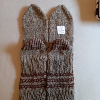 Ръчно плетени мъжки чорапи от вълна размер 42, снимка 1 - Мъжки чорапи - 41771110
