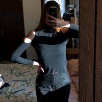 Черна блуза Guess, размер XS, снимка 2 - Блузи с дълъг ръкав и пуловери - 44827751