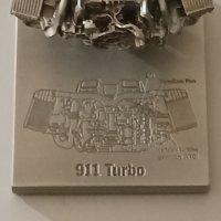 PORSCHE 911 TURBO.Миниатюрен модел на автомобилен двигател, преспапие. , снимка 7 - Други ценни предмети - 42032791