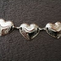 Метален колан бижу верижка с блестящи сърца в сребрист цвят, снимка 10 - Колани - 42178853