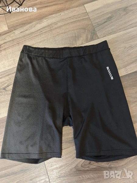 Дамски къс спортен клин, снимка 1