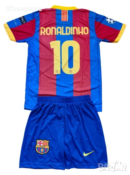 Ретро!! Детско-юношески футболен екип Барселона Роналдиньо Barcelona Ronaldinho, снимка 1