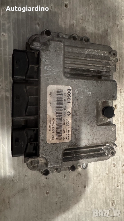 Компютър за двигател / ECU / Моторен компютър за Renault Trafic - 0281011530 / 8200512196, снимка 1