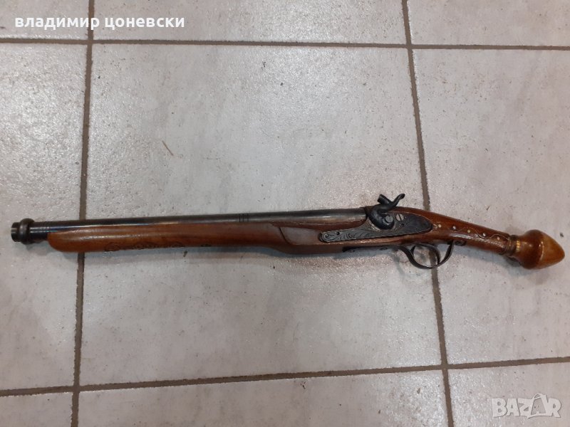 Красив кремъчен пистолет тип арнаудски,пищов,оръжие, снимка 1