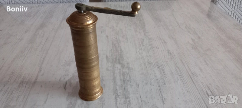 Ръчна мелничка за кафе, снимка 1