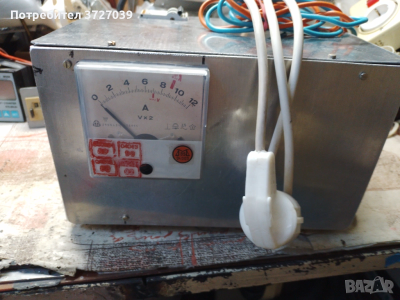 зарядно за акумулатор 12в.8А., снимка 1