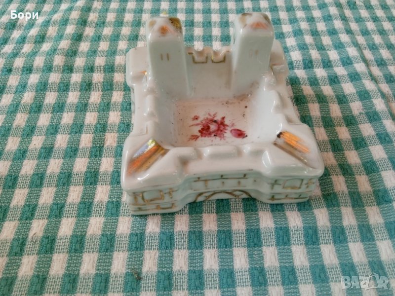 Порцеланов пепелник, снимка 1