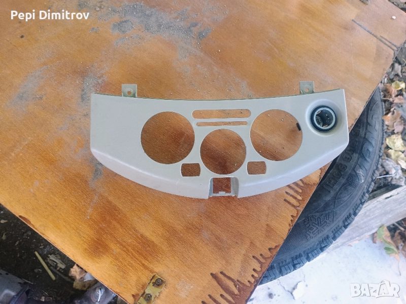 Централна конзола Nissan Micra III Hatchback (01.2003 - 06.2010),, снимка 1