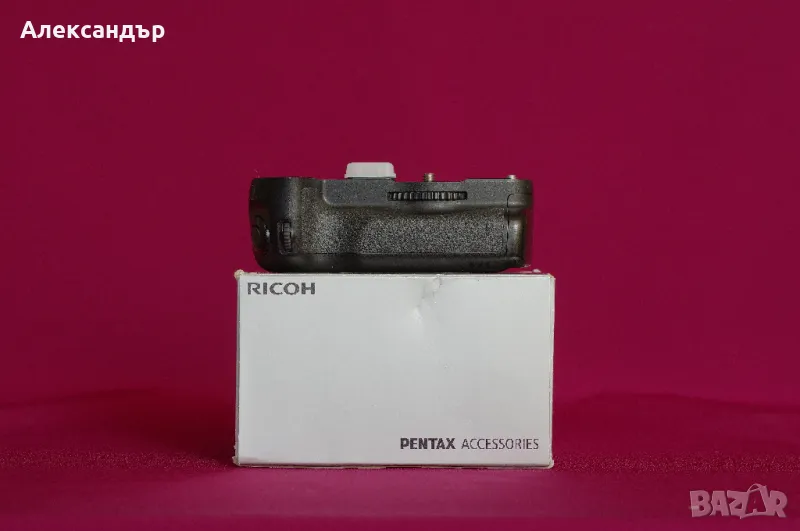 Отличен оригинален грип за Pentax K-3/K-3 II - Pentax D-BG5 + батерия, снимка 1