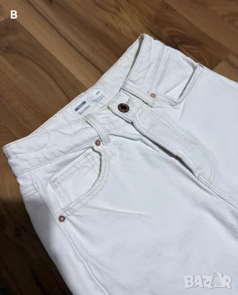 Бели дънки Bershka , снимка 1