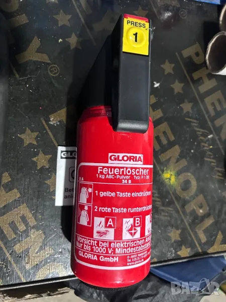 GLORIA НЕМСКИ АВТОМОБИЛЕН ПОЖАРОГАСИТЕЛ ОТ МЕРЦЕДЕС , снимка 1
