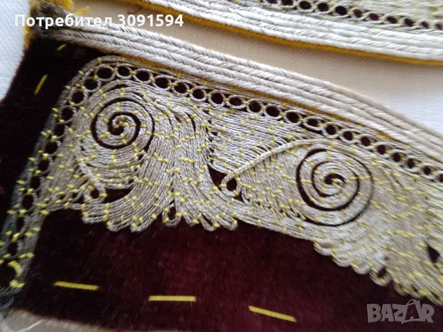 19 век Фолклорни художествени мотиви за чехли ръчна бродерия златна сърма върху кадифе рядка находка, снимка 11 - Антикварни и старинни предмети - 47407814