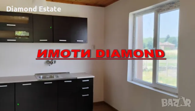 РЕНОВИРАНА Двуетажна къща в село Поповица обл. Пловдив, снимка 10 - Къщи - 49476583