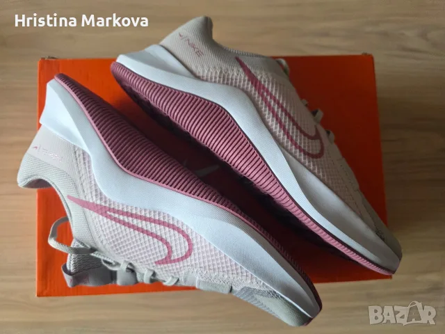 Нови оригинални маратонки Nike, снимка 5 - Маратонки - 56103392