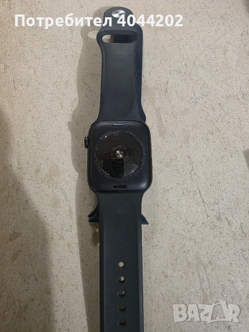 Часовник Apple SE 2gen 44mm, снимка 4 - Смарт часовници - 53716315