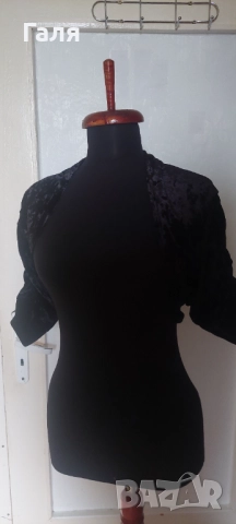 Червено сатанено болеро, къси черни ръкави плюш и късо червено сако размер Л по 10лв, снимка 8 - Сака - 52276290