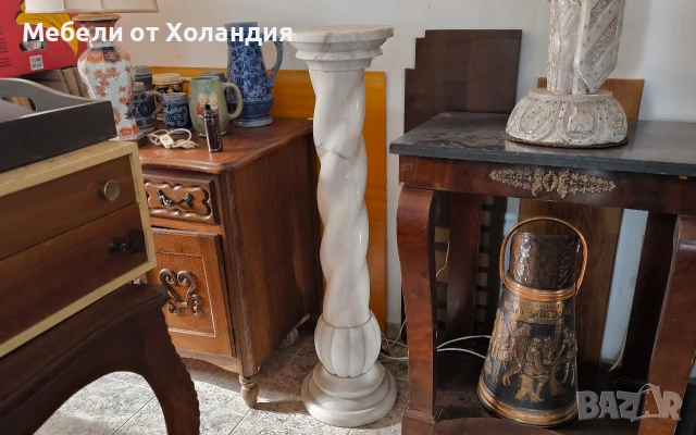 Светеща колона от алабастър