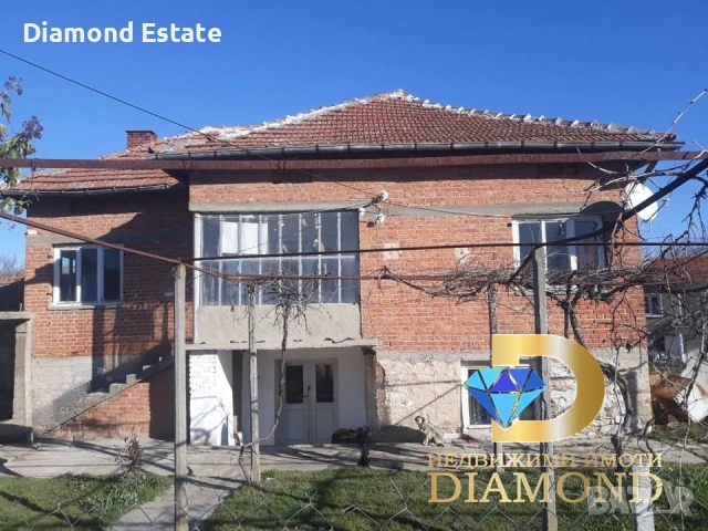 Две къщи в един двор в село Полски Градец, обл. Стара Загора, снимка 2 - Къщи - 53810489