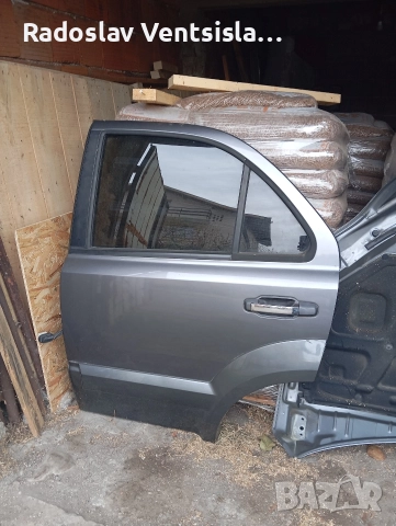 Задна лява врата Киа Соренто 2,5crdi 140к.с, снимка 2 - Части - 52714779
