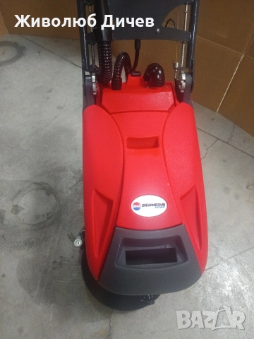 Акумулаторна подопочистваща машина , снимка 2 - Други машини и части - 52763332