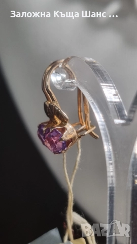 Златни обеци с корунд, 14К , снимка 3 - Обеци - 52807817