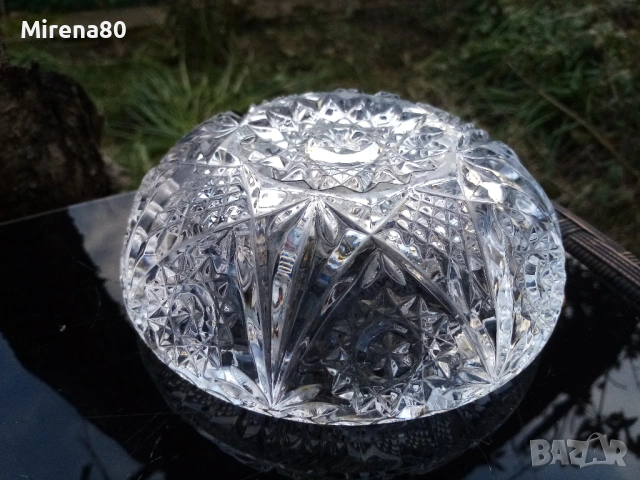 Кристален пепелник, снимка 5 - Антикварни и старинни предмети - 53714117