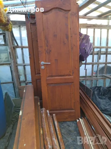 Дървени врати 