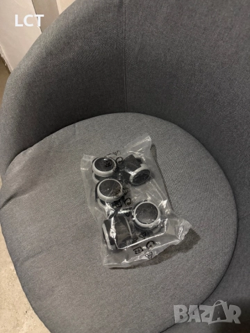 въртящ се стол Ikea Skruvsta, снимка 5 - Столове - 52356546