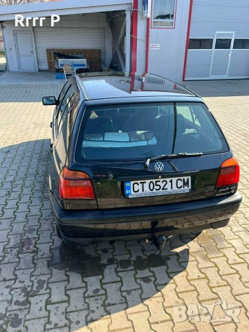 VW Golf 3 1.6 Газ/Бензин, снимка 4 - Автомобили и джипове - 53743656