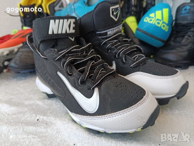 нови  унисекс детски бутонки, бейзбол  NIKE® original AIR HUARACHE, футболни обувки, калеври 30 - 31, снимка 1